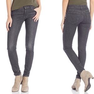 Levi’s 711 Skinny Jeans